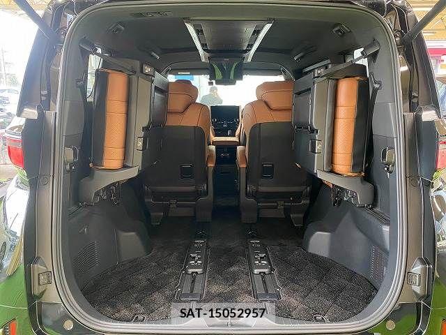 Toyota VELLFIRE 2024-03 8797810-12