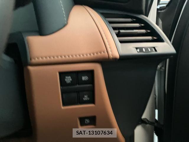 Toyota VELLFIRE 2025-09 8797808-11