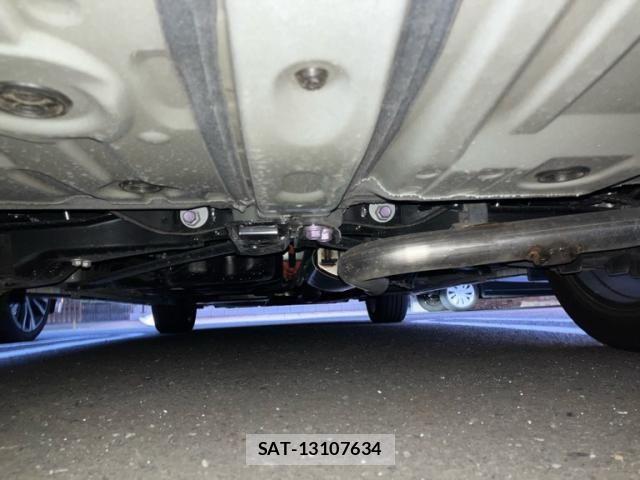 Toyota VELLFIRE 2025-09 8797808-26