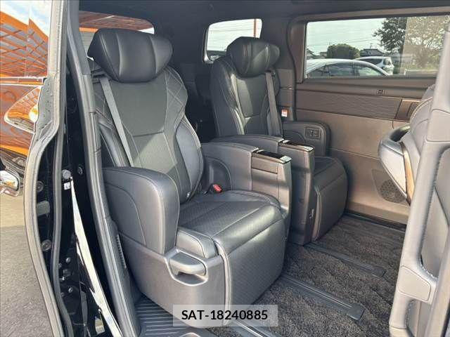 Toyota VELLFIRE 2023-08 8832254-17