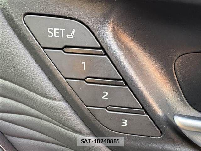 Toyota VELLFIRE 2023-08 8832254-24