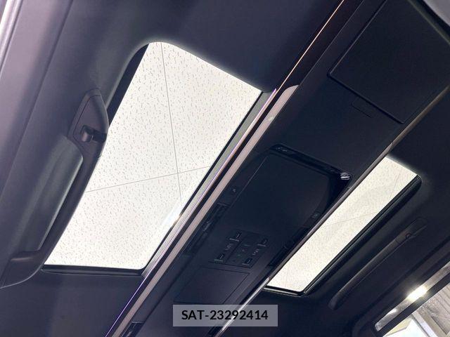 Toyota VELLFIRE 2024-03 8832253-2
