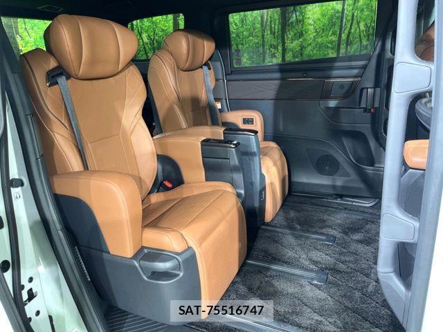 Toyota VELLFIRE 2025-02 8850960-8
