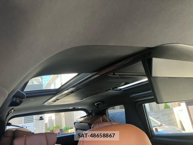 Toyota VELLFIRE 2023-09 8850963-14