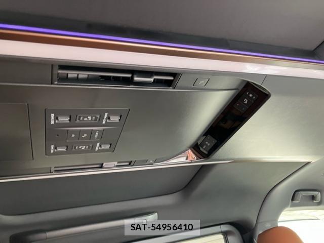 Toyota VELLFIRE 2024-03 8850962-18
