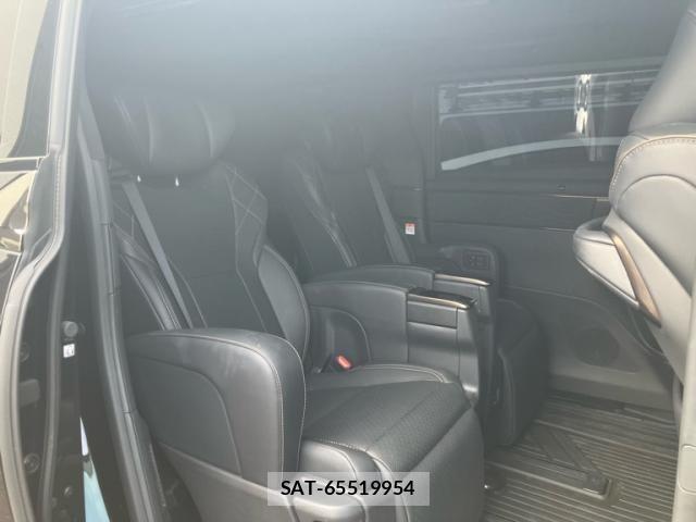 Toyota VELLFIRE 2023-11 8850966-6