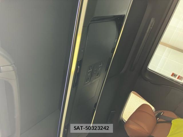 Toyota VELLFIRE 2025-04 8850964-25