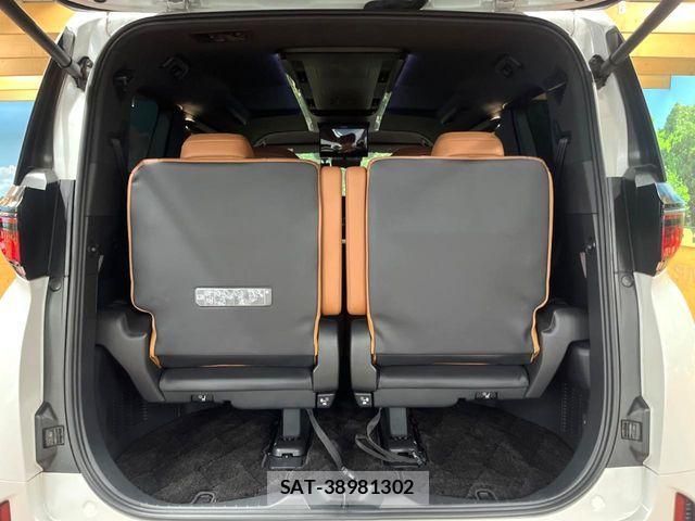 Toyota VELLFIRE 2024-03 8882752-11