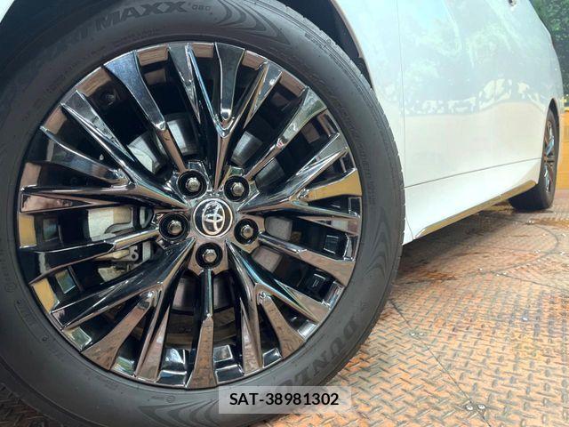 Toyota VELLFIRE 2024-03 8882752-14