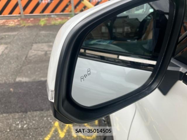 Toyota VELLFIRE 2024-08 8882753-11