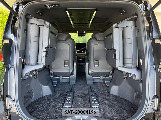 Toyota VELLFIRE 2023-10 8884534-12