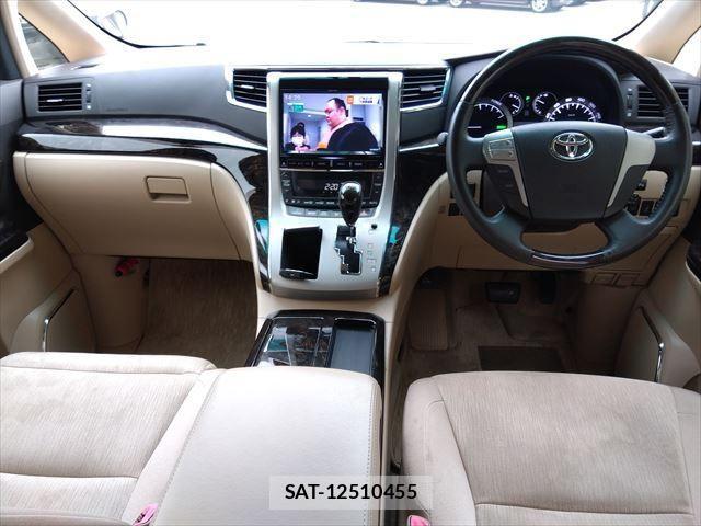 Toyota VELLFIRE 2014-02 616325-8