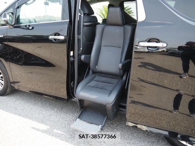 Toyota VELLFIRE 2019-06 1225944-9