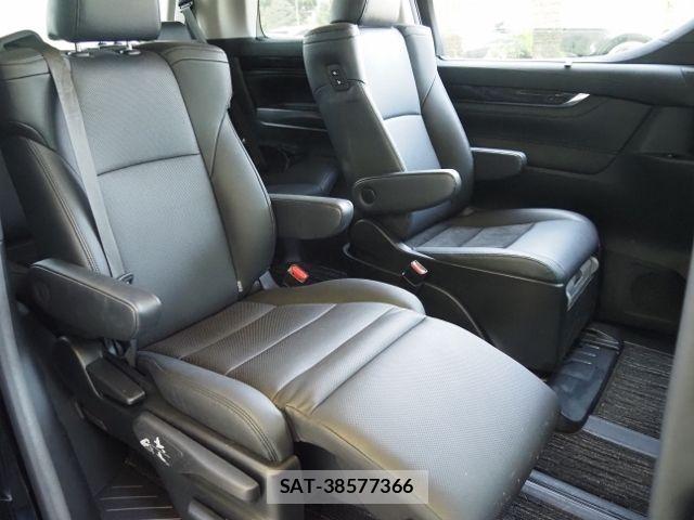 Toyota VELLFIRE 2019-06 1225944-14