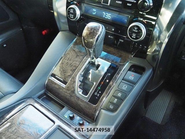 Toyota VELLFIRE 2020-03 3390102-27