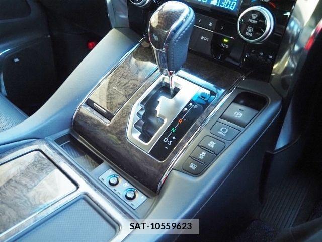 Toyota VELLFIRE 2020-02 4373349-28