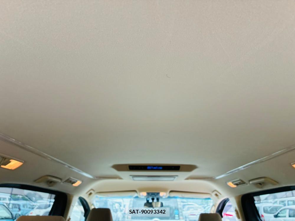 Toyota VELLFIRE HYBRIDE 2017-03 8143209-24