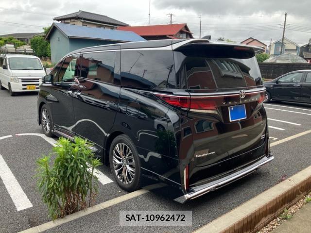 Toyota VELLFIRE 2026-03 7061185-4