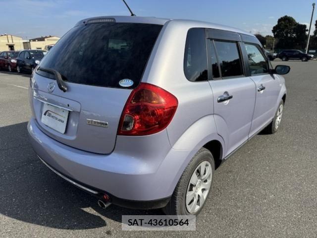 Mazda VERISA 2011-09 5881688-5