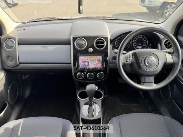 Mazda VERISA 2011-09 5881688-8