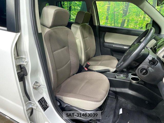 Mazda VERISA 2011-05 7330879-7