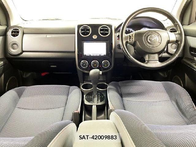 Mazda VERISA 2009-09 7790138-1