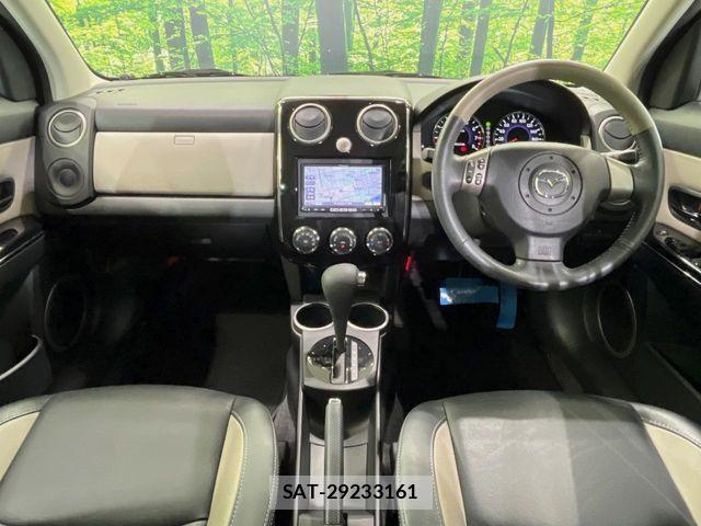 Mazda VERISA 2015-08 7880221-1
