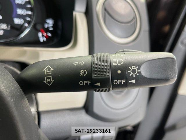 Mazda VERISA 2015-08 7880221-7