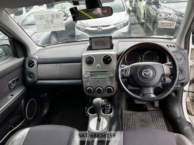 Mazda VERISA 2006-01 7964229-8