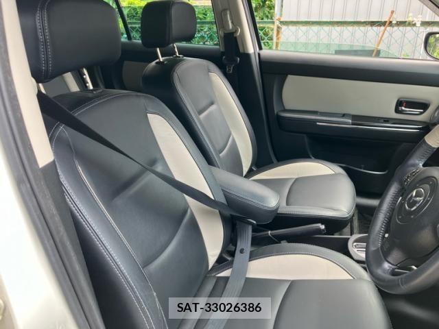 Mazda VERISA 2011-09 7981417-9