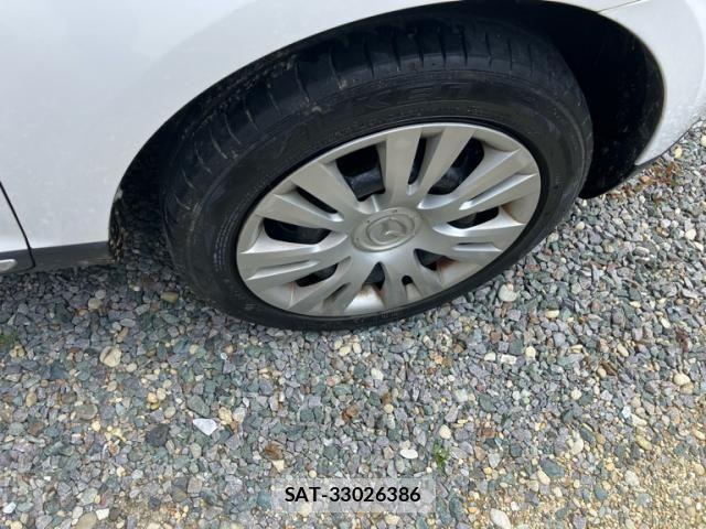 Mazda VERISA 2011-09 7981417-7