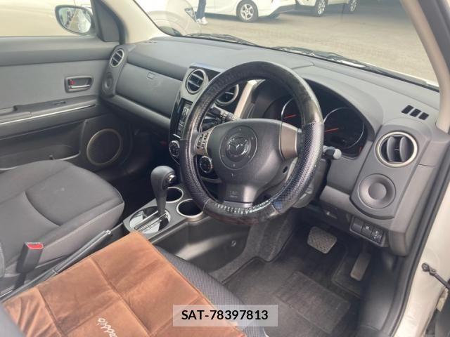 Mazda VERISA 2015-09 7981418-16