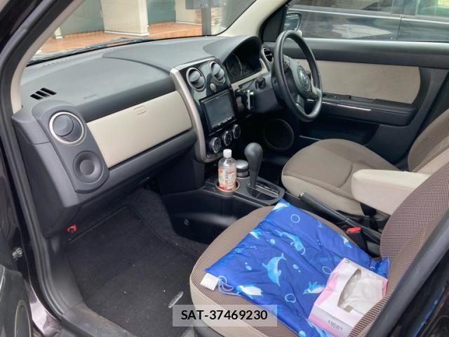 Mazda VERISA 2010-11 7981419-11