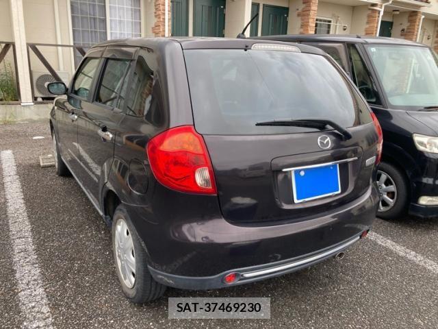 Mazda VERISA 2010-11 7981419-2