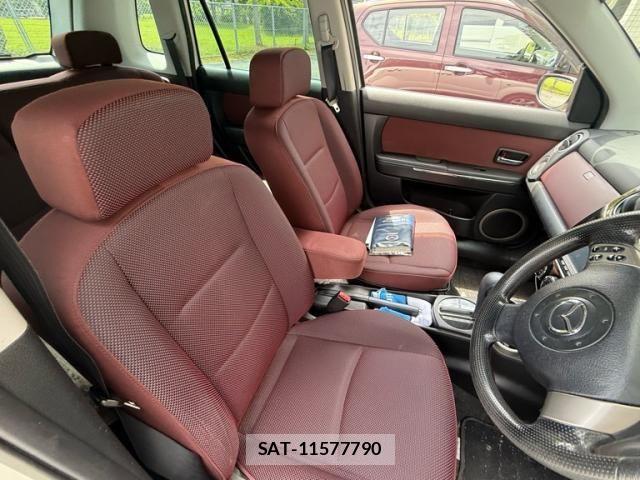 Mazda VERISA 2008-11 8076018-14
