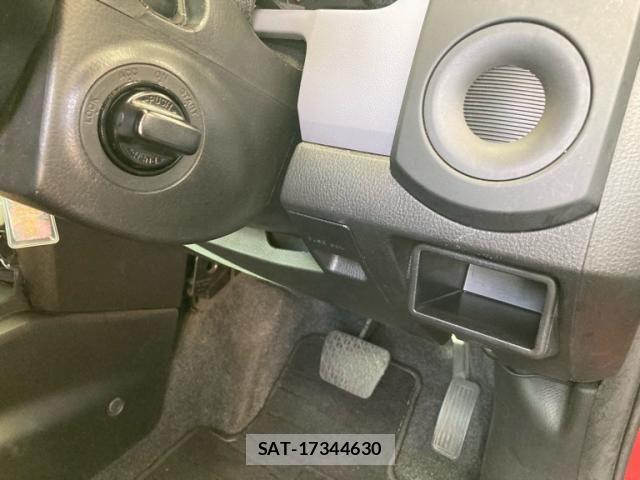 Mazda VERISA 2012-03 8102430-11