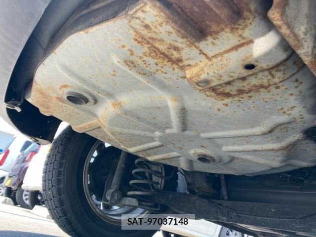 Mazda VERISA 2010-02 8132809-9
