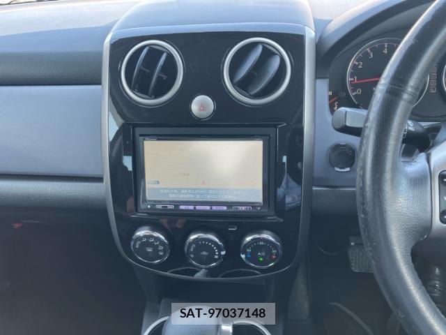 Mazda VERISA 2010-02 8132809-18