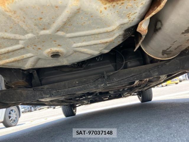 Mazda VERISA 2010-02 8132809-8