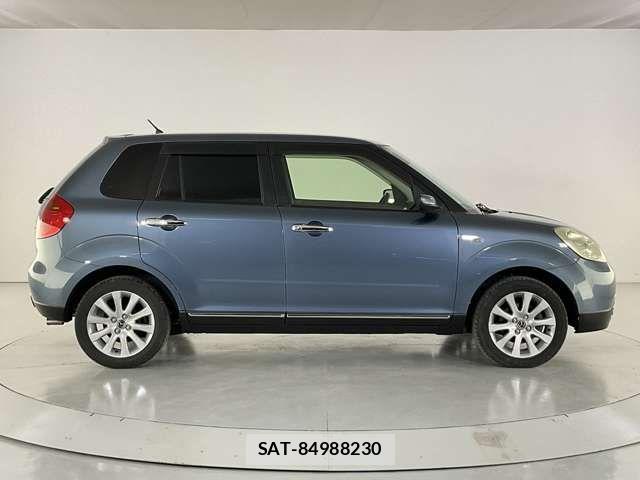 Mazda VERISA 2014-02 8159458-9