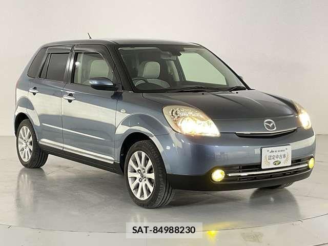 Mazda VERISA 2014-02 8159458-10