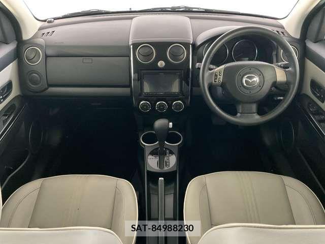 Mazda VERISA 2014-02 8159458-1