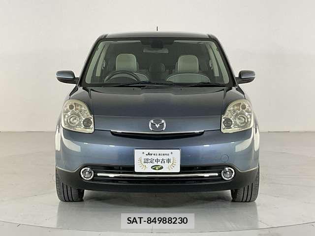 Mazda VERISA 2014-02 8159458-4