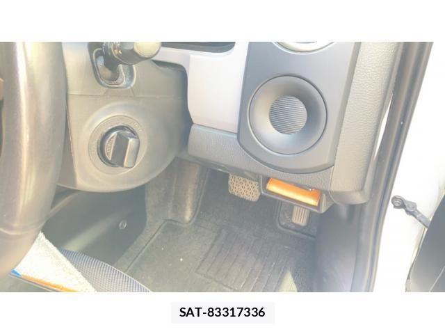 Mazda VERISA 2010-06 8210815-10