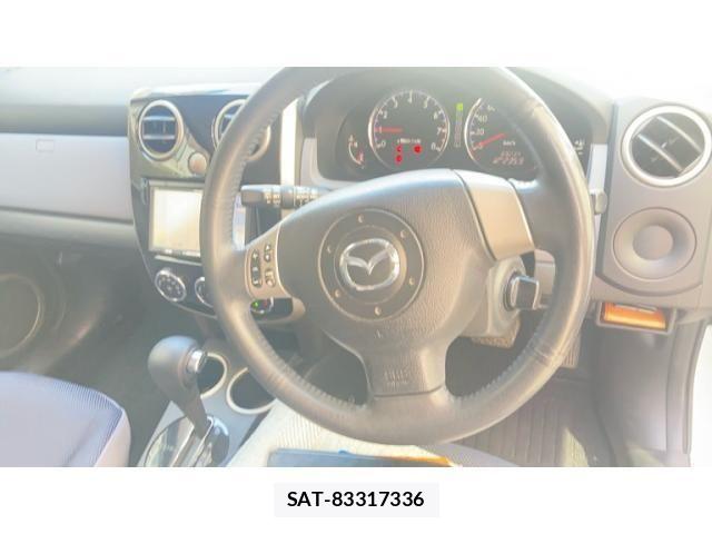 Mazda VERISA 2010-06 8210815-11