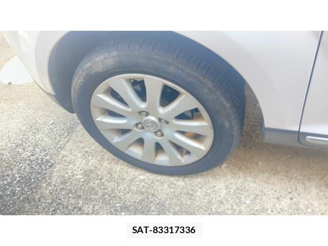 Mazda VERISA 2010-06 8210815-6