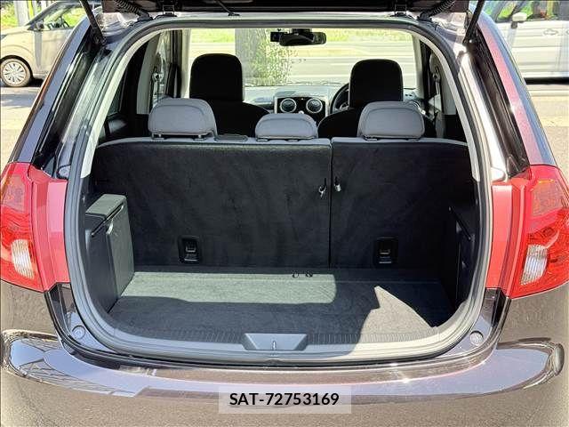 Mazda VERISA 2014-03 8338330-10