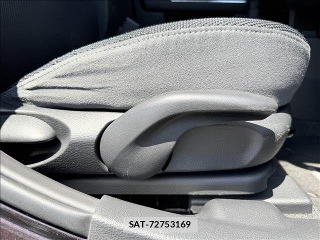 Mazda VERISA 2014-03 8338330-13