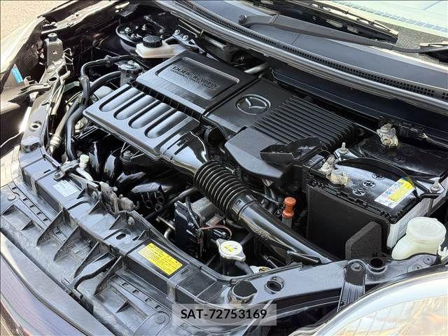 Mazda VERISA 2014-03 8338330-19