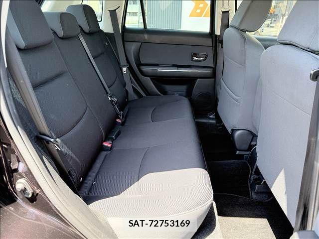 Mazda VERISA 2014-03 8338330-25